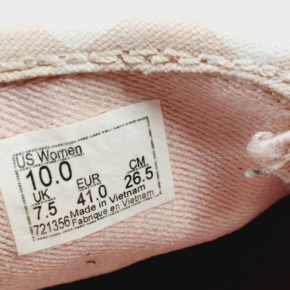 Vans Blush and Cream Checkered Slip-On Sneakers - Picture 10 of 13